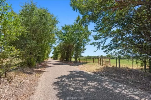 1787 Cr 203, Caldwell, TX 77836