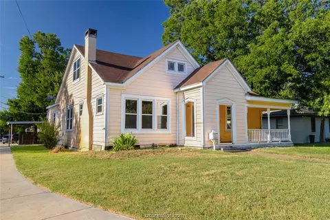 708 W 26th St, Bryan, TX 77803