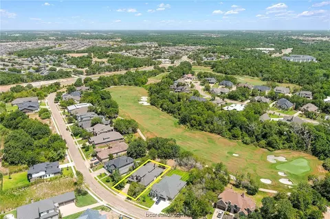 2813 Persimmon Ridge Ct, Bryan, TX 77807