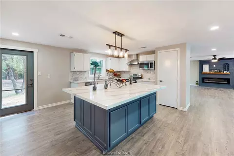 333 Northwood Cir, Rockdale, TX 76567