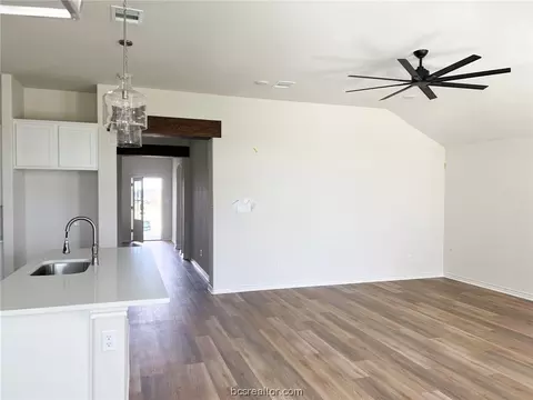 3109 Charge Ln, Bryan, TX 77808 photo 3