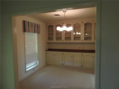 3509 Spring Ln, Bryan, TX 77802 photo 8