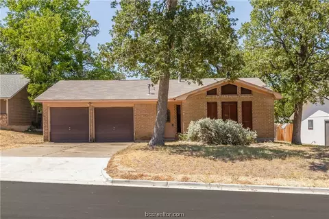 1429 Magnolia Dr, College Station, TX 77840