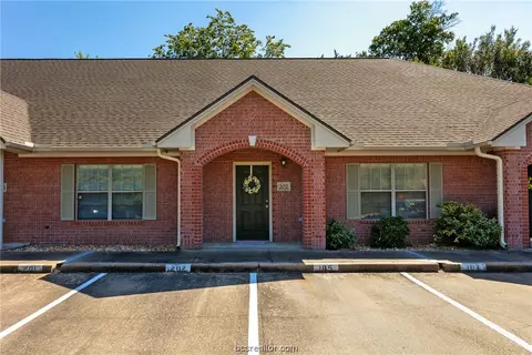 1702 Deacon Drive 202, College Station, TX 77845