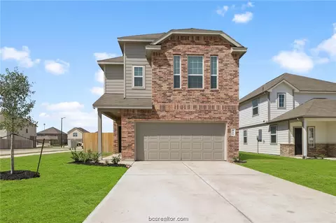 996 Harper Ln, Bryan, TX 77803
