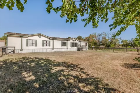 7640 Main St, Iola, TX 77861