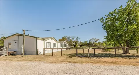 7640 Main St, Iola, TX 77861 photo 2
