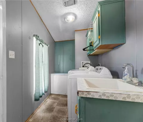 7640 Main St, Iola, TX 77861 photo 6