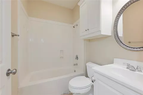 994 Skrivanek Dr, Bryan, TX 77802 photo 9
