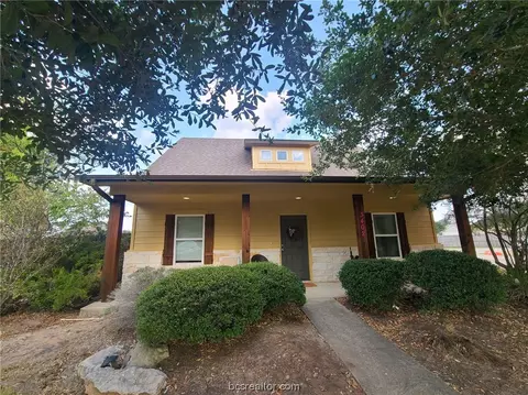 3404 Cullen, College Station, TX 77845