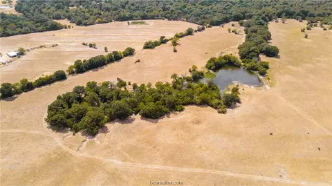11483 Opersteny Ln, Bryan, TX 77808 photo 3