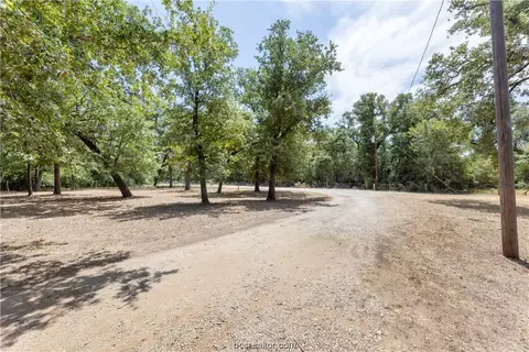8516 Burch Ln, Bryan, TX 77808 photo 28