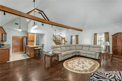 8516 Burch Ln, Bryan, TX 77808 photo 9