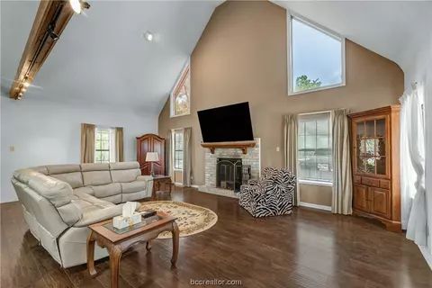 8516 Burch Ln, Bryan, TX 77808 photo 7