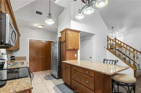 8516 Burch Ln, Bryan, TX 77808 photo 18
