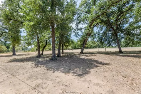 8516 Burch Ln, Bryan, TX 77808 photo 29