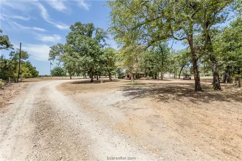 8516 Burch Ln, Bryan, TX 77808 photo 27