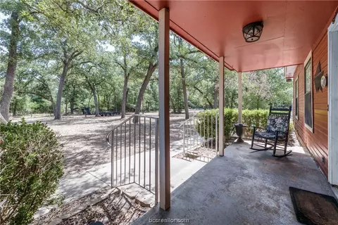 8516 Burch Ln, Bryan, TX 77808 photo 6