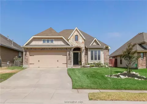 2704 Rivers End Dr, College Station, TX 77845