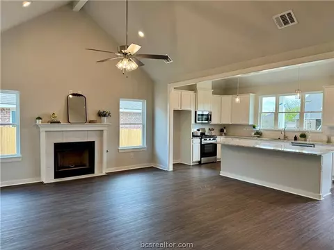 Kitchen - 3016 Teller Dr, Bryan, TX 77808 photo 1 of 6