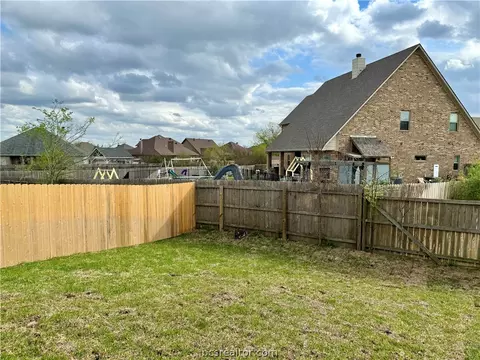 Exterior - 3016 Teller Dr, Bryan, TX 77808 photo 2 of 5