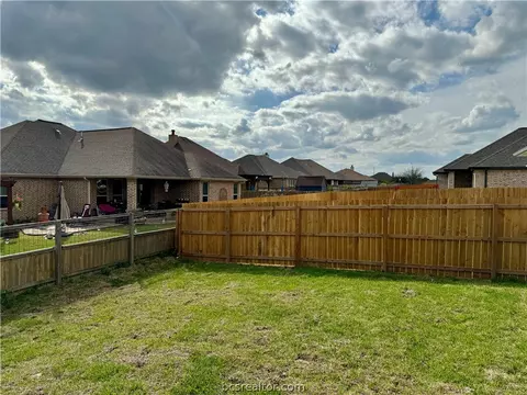 Exterior - 3016 Teller Dr, Bryan, TX 77808 photo 3 of 5