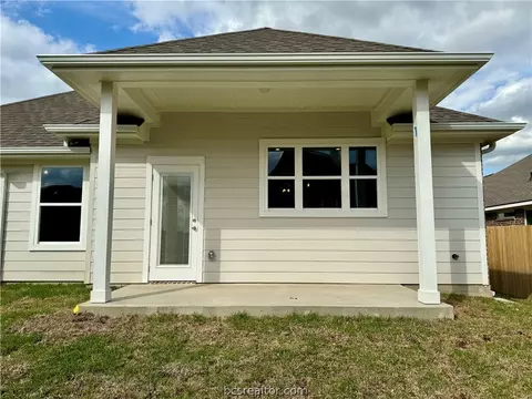 Exterior - 3016 Teller Dr, Bryan, TX 77808 photo 4 of 5