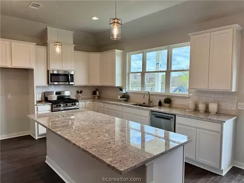 Kitchen - 3016 Teller Dr, Bryan, TX 77808 photo 2 of 6