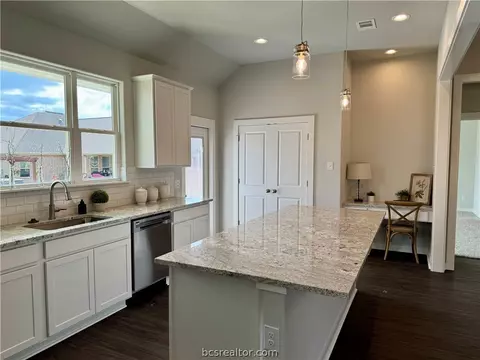 Kitchen - 3016 Teller Dr, Bryan, TX 77808 photo 6 of 6
