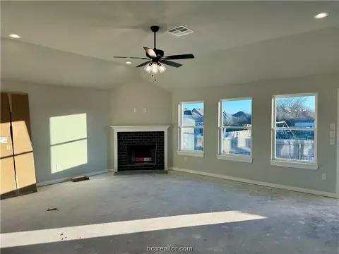 3018 Teller Dr, Bryan, TX 77808 photo 5