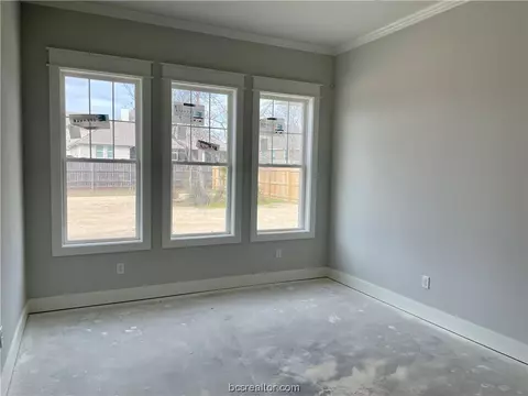 3325 Stoneleigh Rd, Bryan, TX 77808 photo 5