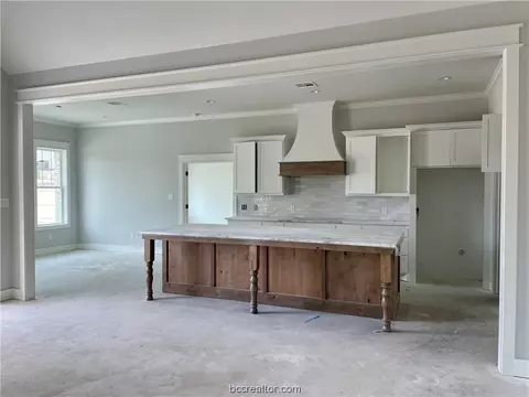 3325 Stoneleigh Rd, Bryan, TX 77808 photo 3