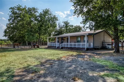 12359 Burgess Rd, Iola, TX 77861