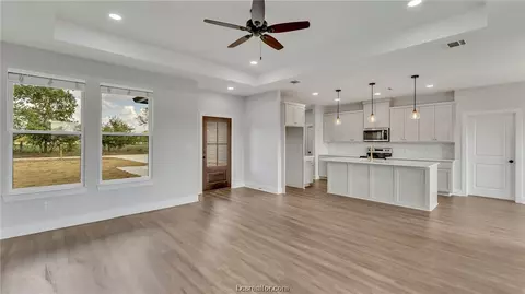 657 3rd St, Somerville, TX 77879 photo 7