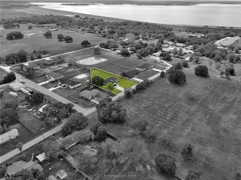 657 3rd St, Somerville, TX 77879 photo 21