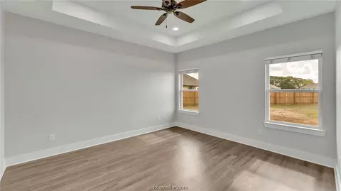 657 3rd St, Somerville, TX 77879 photo 9