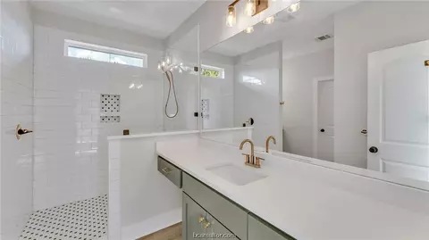 679 3rd St, Somerville, TX 77879 photo 9