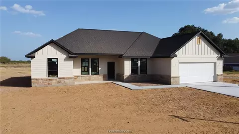 709 3rd St, Somerville, TX 77879