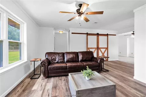 17914 Windmill Rd, Damon, TX 77430 photo 6