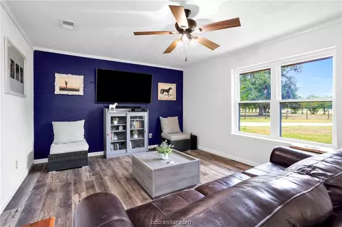 17914 Windmill Rd, Damon, TX 77430 photo 3
