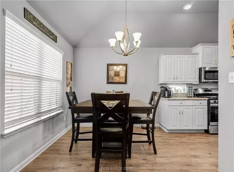 2103 Naples, Bryan, TX 77808 photo 6