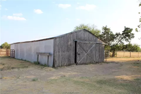 4469 Leonard Rd, Bryan, TX 77807 photo 4