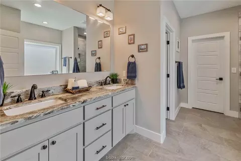 3536 Foxcroft Path, Bryan, TX 77803 photo 11