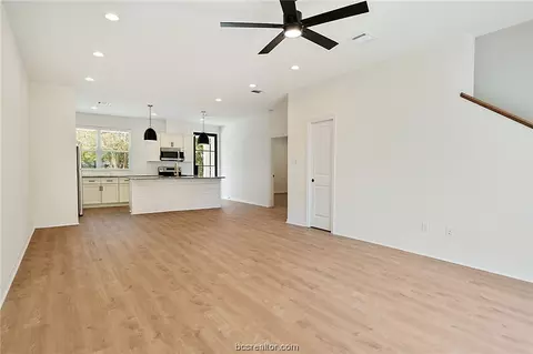 1302 Antone St, Bryan, TX 77803 photo 5