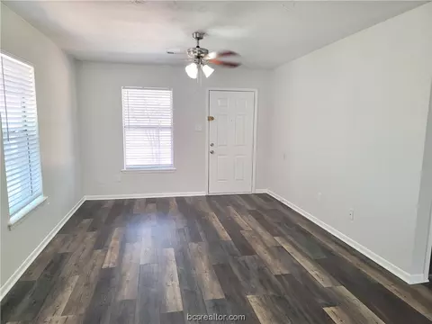 811 Oak St, Bryan, TX 77802 photo 8