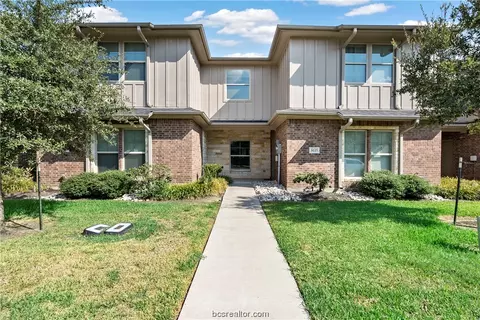3621 Kenyon Dr, College Station, TX 77845