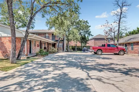 3906 Aspen St, Bryan, TX 77801