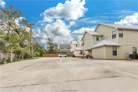 3901 Aspen St, Bryan, TX 77801 photo 9