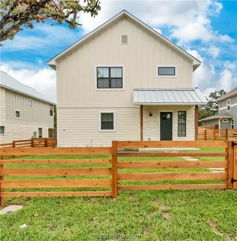 3901 Aspen St, Bryan, TX 77801