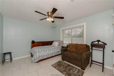 1915 Orman St, Bryan, TX 77801 photo 16
